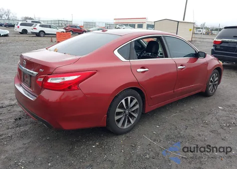 2016 Nissan Altima 2.5 Sv z USA, uszkodzony, nr VIN 1N4AL3AP0GC175257